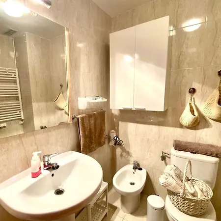 San Vicente De La Barquera. Playa *